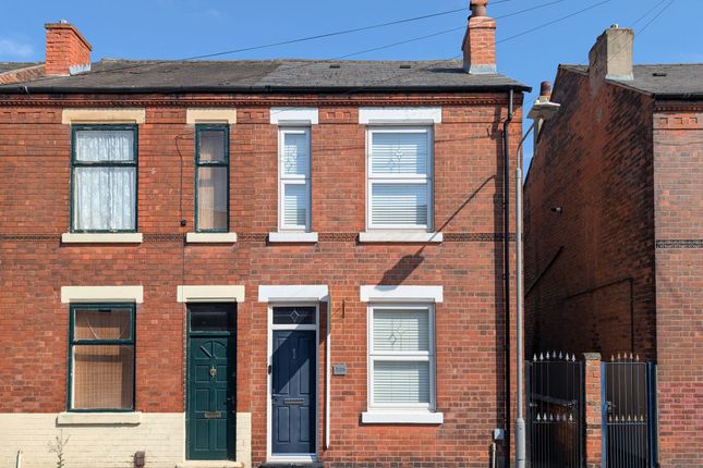 2 bed property, in Godfrey Street, £170,000