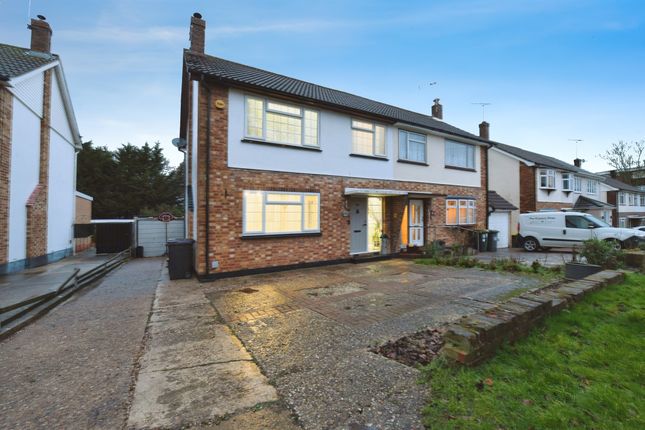 3 bed property, in High Mead, £450,000