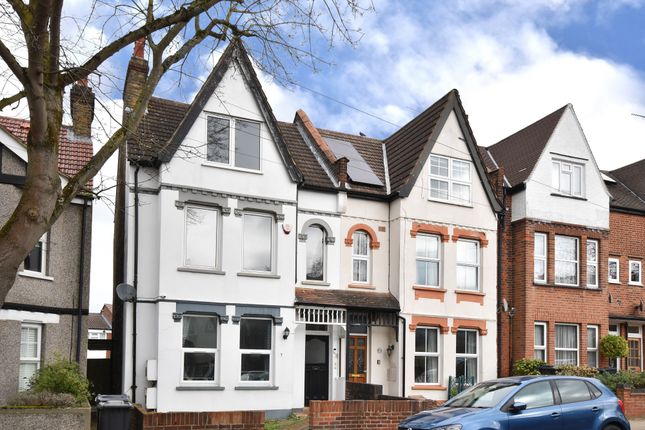 3 bed property, in Lytchet Road, £600,000