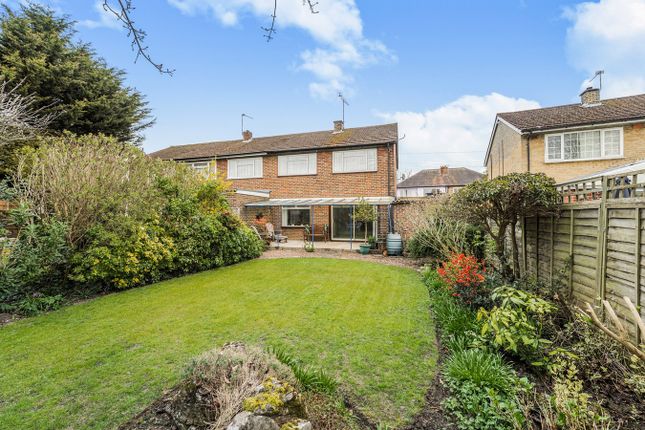 3 bed property, in Brightside Avenue, £525,000