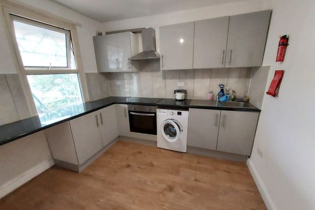 5 bed property, in Marmadon Road, £630,000