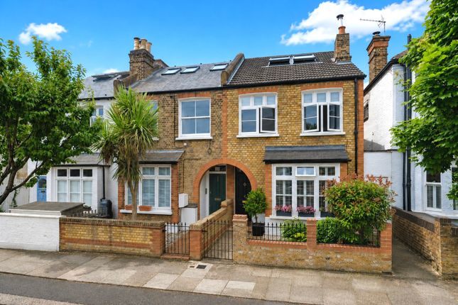3 bed property, in Brookwood Road, £750,000