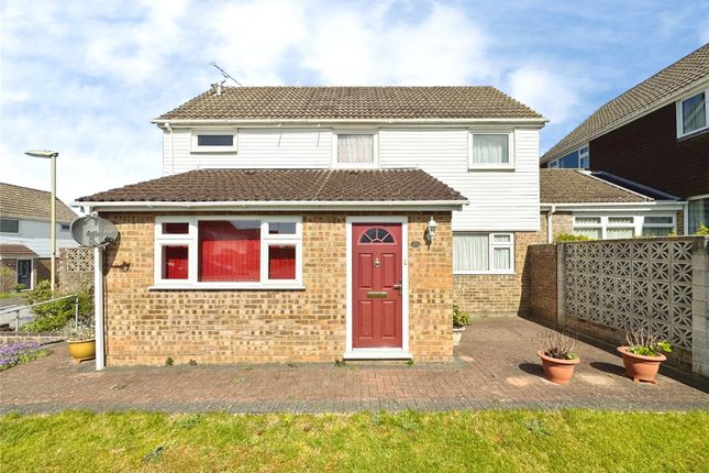 4 bed property, in Newcomb Close, £450,000