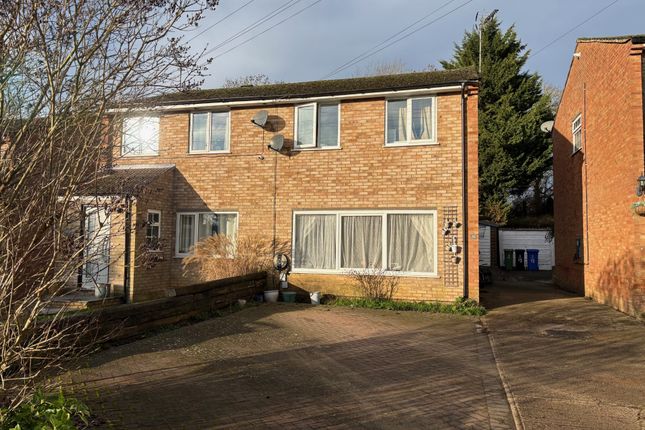 3 bed property, in Meadow Rise, £259,995