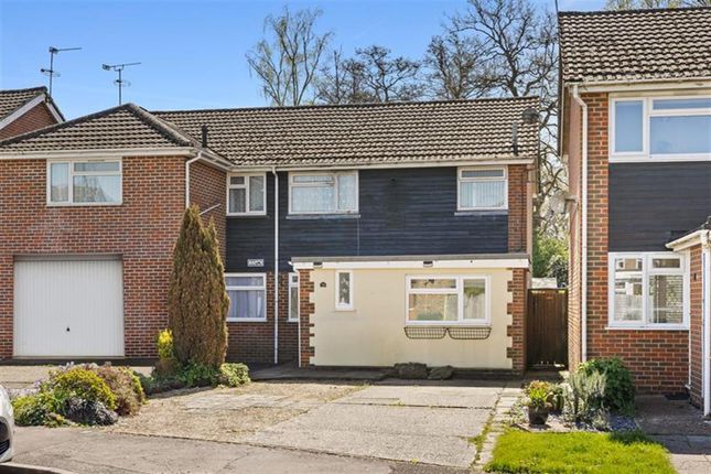 3 bed property, in Jubilee Way, £375,000