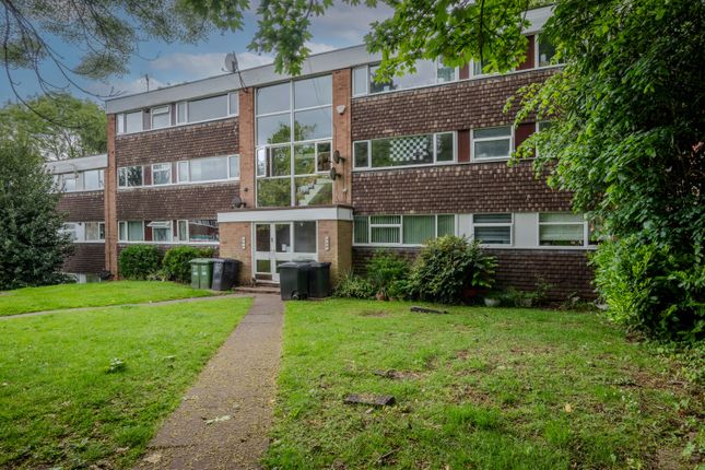 2 bed property, in Glover Street, £87,500