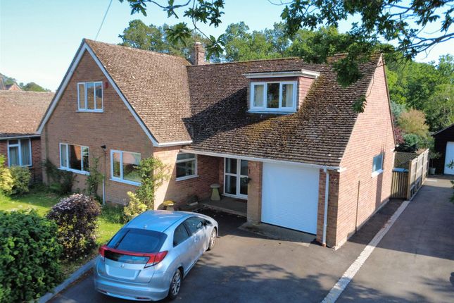 3 bed property, in Essex Street, £650,000