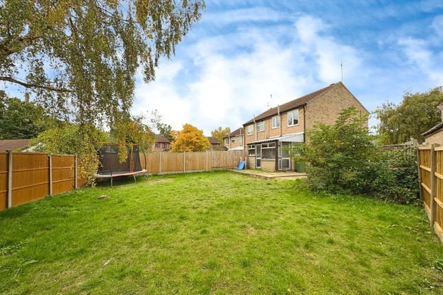 3 bed property, in Sywell Close, £185,000