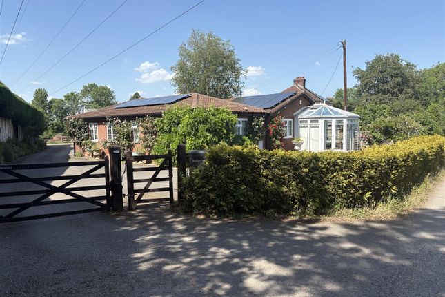 5 bed property, in Copes Lane, £850,000