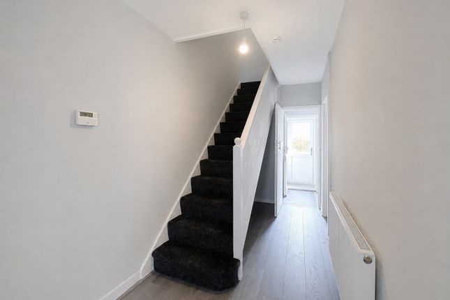 3 bed property, in Fairfax Place, £130,000