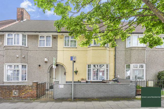 3 bed property, in Heathway, £425,000