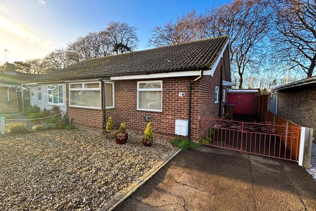 2 bed property, in Churchill Avenue, £280,000