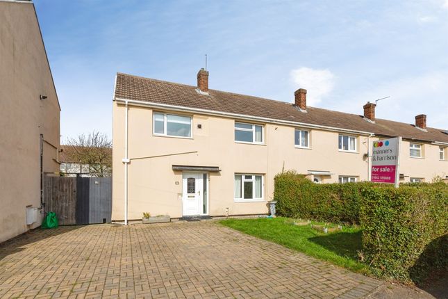4 bed property, in Denbigh Road, £90,000