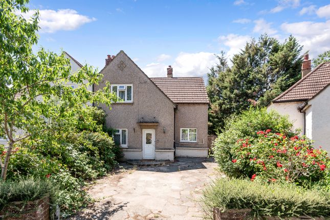 3 bed property, in Collingwood Road, £500,000