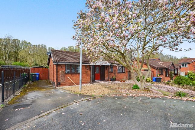 3 bed property, in Aldersey Close, £215,000
