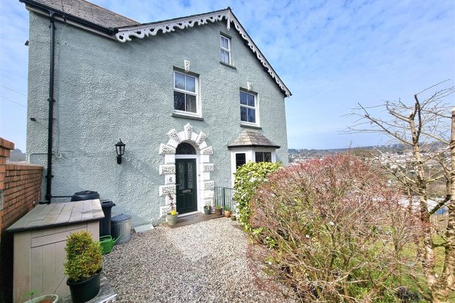 5 bed property, in Dockacre Road, £450,000