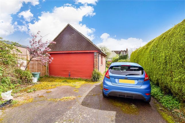 3 bed property, in Stane Street, £600,000