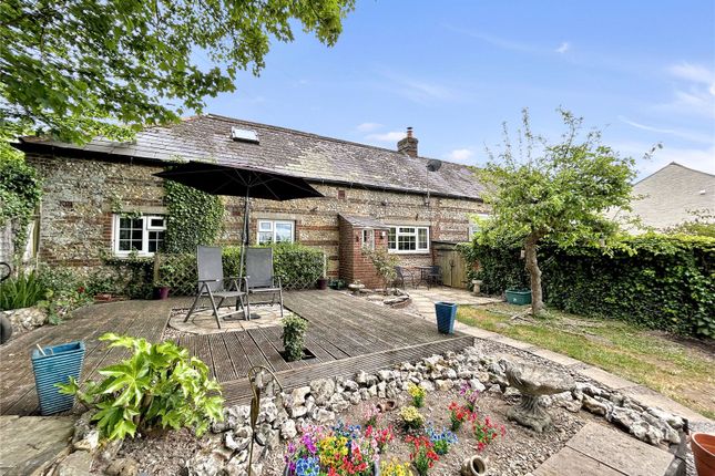 2 bed property, in Salisbury Road, £350,000
