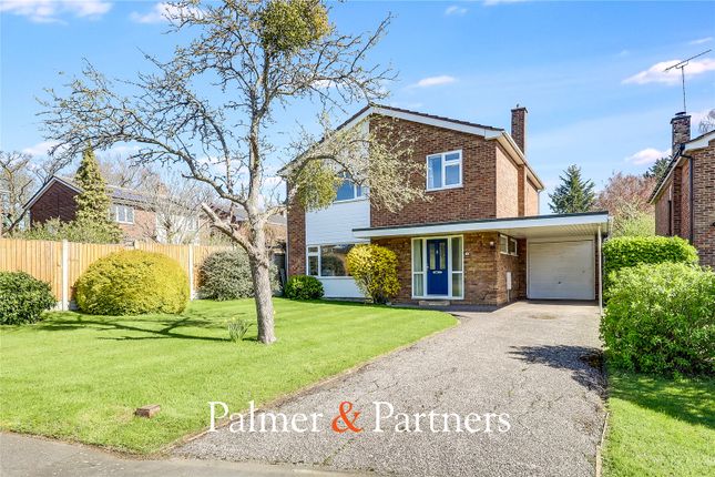 4 bed property, in Chalklands, £700,000