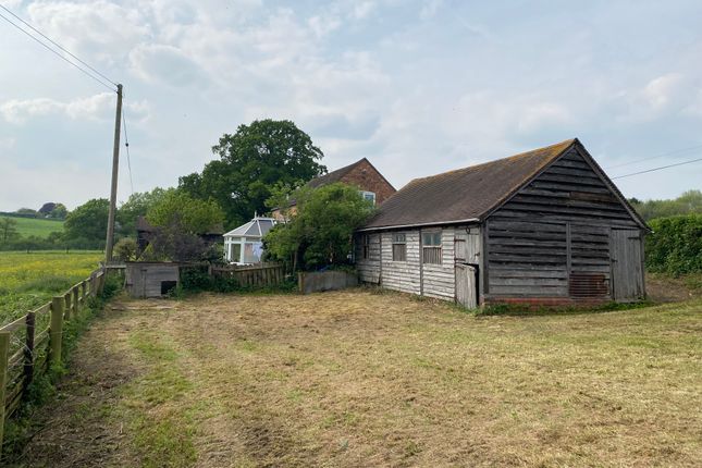 1 bed property, in Spring Barn, £170,000