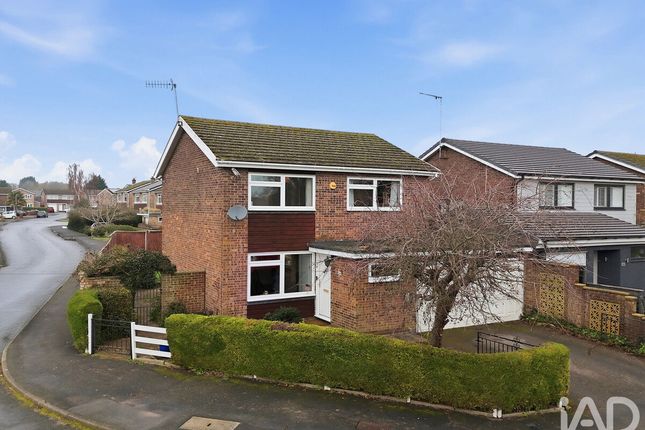 4 bed property, in Wychford Drive, £600,000