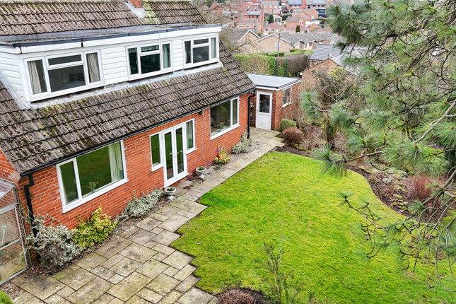 4 bed property, in Mosborough Moor, £450,000