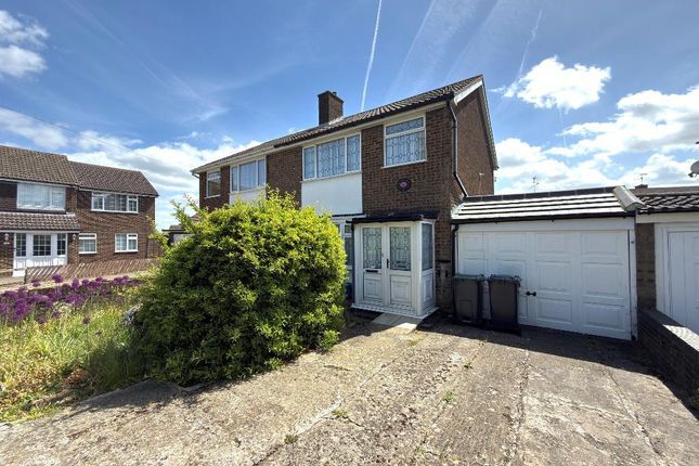 3 bed property, in Ranock Close, £300,000