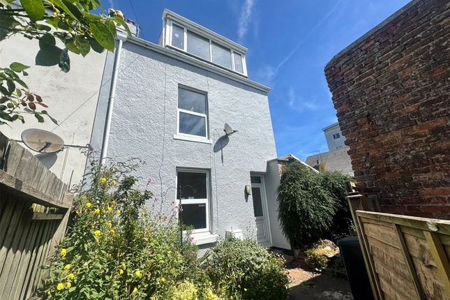 3 bed property, in Westcliff, £185,000