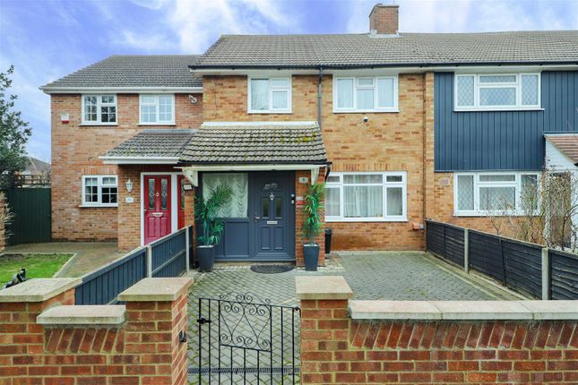 3 bed property, in Keats Way, £485,000