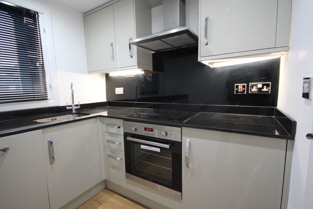 2 bed property, in 55 North Street, £160,000
