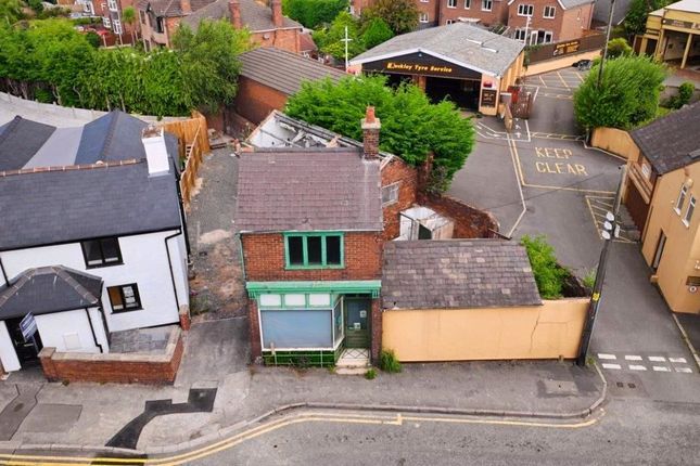 4 bed property, in 1 Chester Road, £90,000