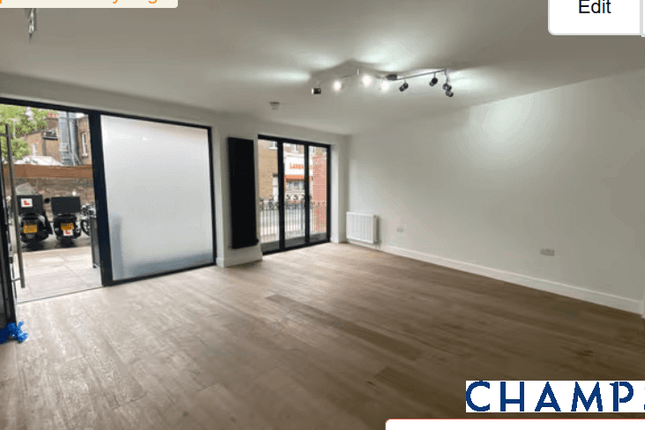 6 bed property, in Crystal Apartment, £2,850,000
