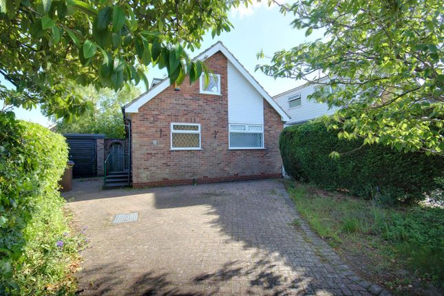 4 bed property, in Driffield Close, £289,950