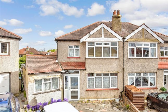 3 bed property, in Temple Way, £525,000