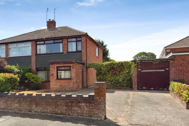 3 bed property, in Painswick Road, £200,000