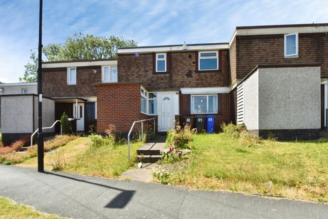 2 bed property, in Weakland Close, £80,000