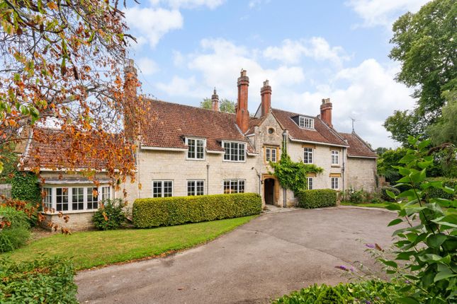 7 bed property, in High Street, £1,150,000