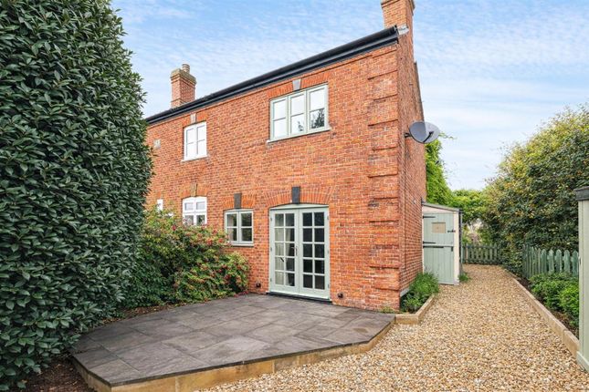 2 bed property, in Reepham, £210,000
