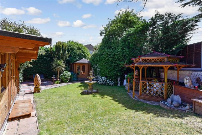 3 bed property, in The Valley, £425,000