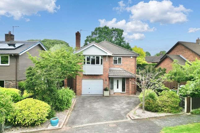 3 bed property, in Appleton Drive, £450,000