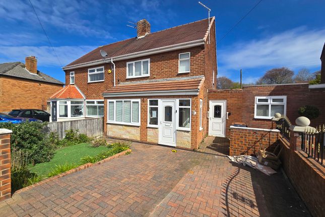 2 bed property, in Woodside Terrace, £140,000