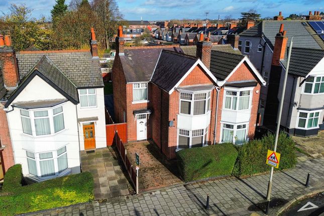 4 bed property, in Evington Road, £425,000