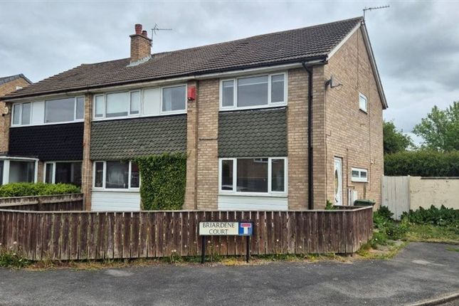 4 bed property, in Briardene Court, £125,000