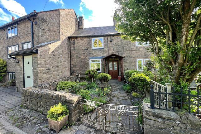1 bed property, in Buxton Old Road, £195,000