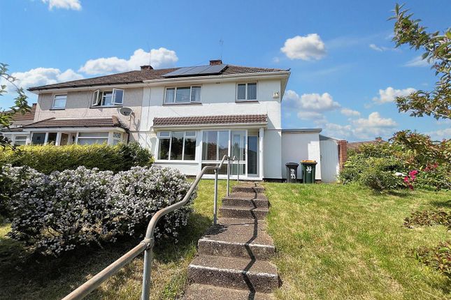 3 bed property, in Ringwood Avenue, £230,000