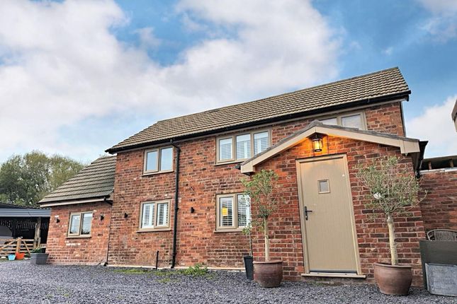 2 bed property, in Hetherson Green, £699,950
