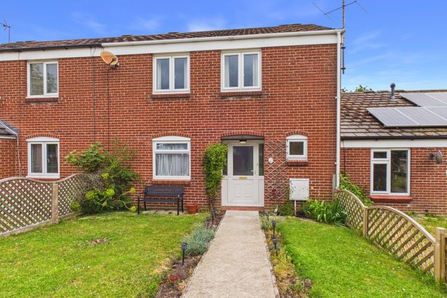3 bed property, in Thomas Young Close, £235,000