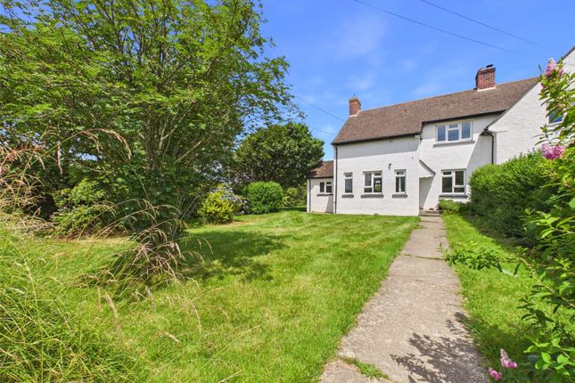 3 bed property, in St. Gennys, £395,000