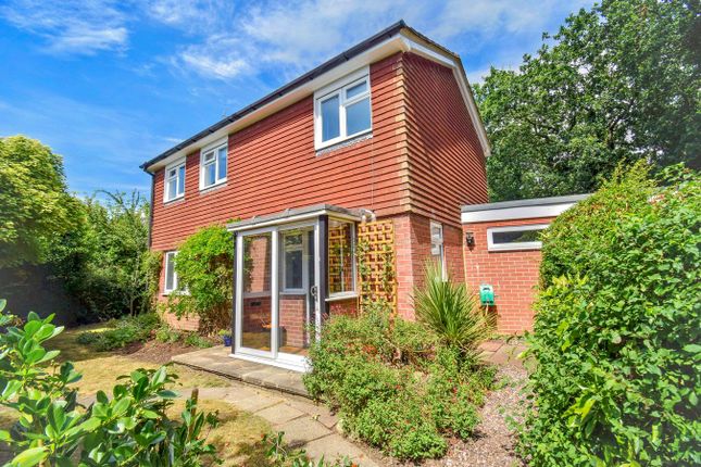 2 bed property, in Coombe Avenue, £550,000