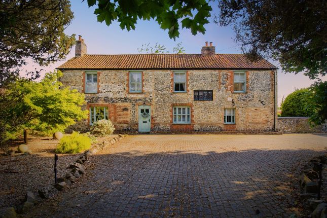 5 bed property, in Hill Street, £750,000